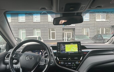 Toyota Camry, 2021 год, 3 450 000 рублей, 9 фотография