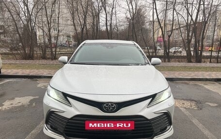 Toyota Camry, 2021 год, 3 450 000 рублей, 20 фотография