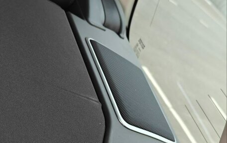 Land Rover Range Rover IV рестайлинг, 2019 год, 8 700 000 рублей, 13 фотография