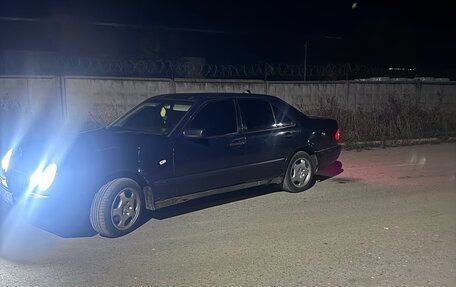 Mercedes-Benz E-Класс, 1998 год, 370 000 рублей, 6 фотография