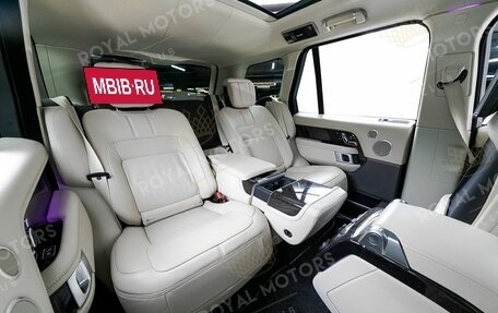 Land Rover Range Rover IV рестайлинг, 2019 год, 8 200 000 рублей, 14 фотография