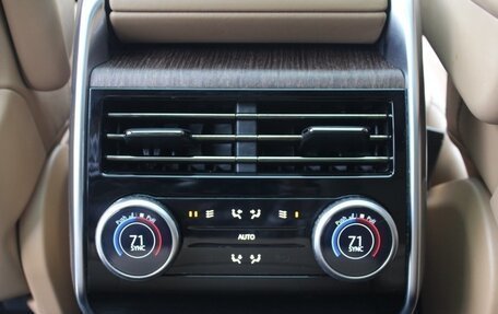 Land Rover Range Rover IV рестайлинг, 2022 год, 14 192 628 рублей, 29 фотография