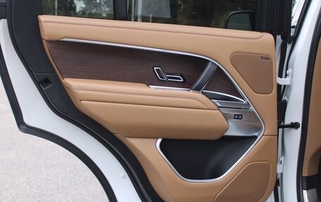 Land Rover Range Rover IV рестайлинг, 2022 год, 14 192 628 рублей, 27 фотография