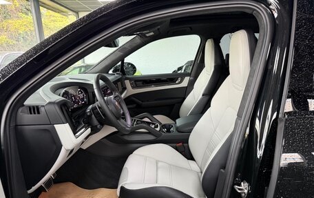 Porsche Cayenne III, 2025 год, 26 000 000 рублей, 12 фотография