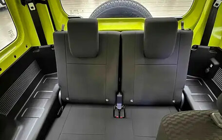 Suzuki Jimny, 2022 год, 2 600 000 рублей, 16 фотография