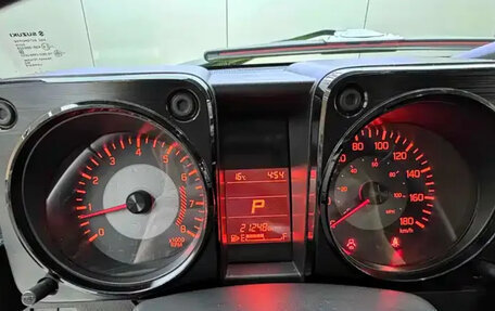 Suzuki Jimny, 2022 год, 2 600 000 рублей, 13 фотография