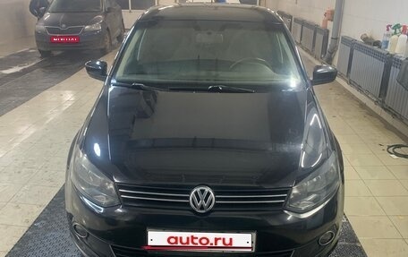 Volkswagen Polo VI (EU Market), 2011 год, 820 000 рублей, 1 фотография