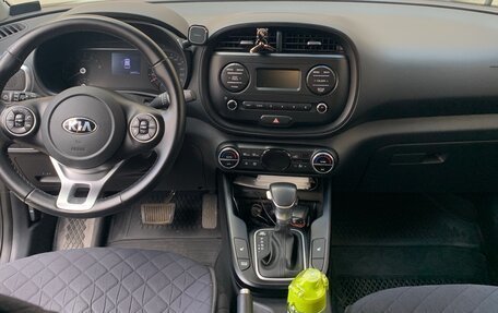 KIA Soul III, 2020 год, 1 930 000 рублей, 9 фотография