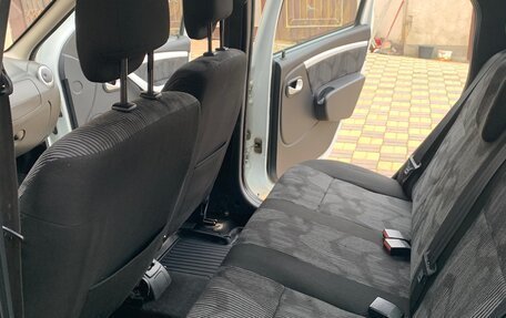 Renault Logan I, 2013 год, 460 000 рублей, 17 фотография