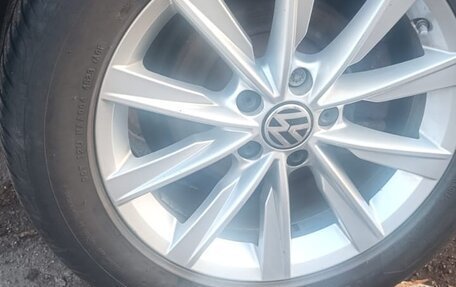 Volkswagen Tiguan I, 2011 год, 1 000 000 рублей, 17 фотография