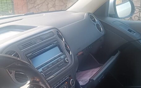 Volkswagen Tiguan I, 2011 год, 1 000 000 рублей, 20 фотография