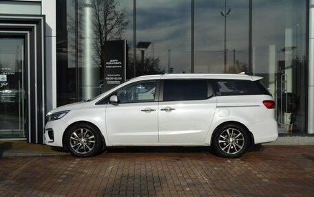 KIA Carnival III, 2018 год, 2 820 000 рублей, 8 фотография