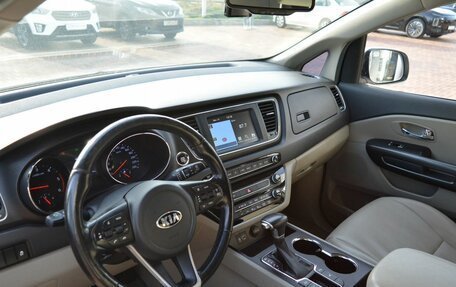 KIA Carnival III, 2018 год, 2 820 000 рублей, 14 фотография