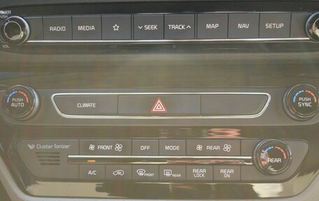 KIA Carnival III, 2018 год, 2 820 000 рублей, 30 фотография