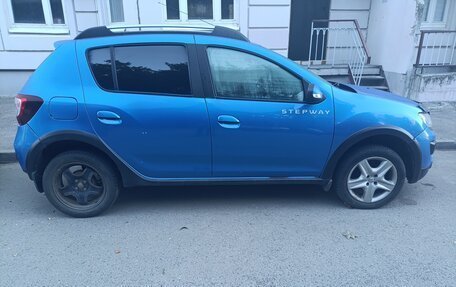 Renault Sandero II рестайлинг, 2017 год, 730 000 рублей, 1 фотография