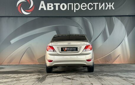 Hyundai Solaris II рестайлинг, 2011 год, 720 000 рублей, 6 фотография