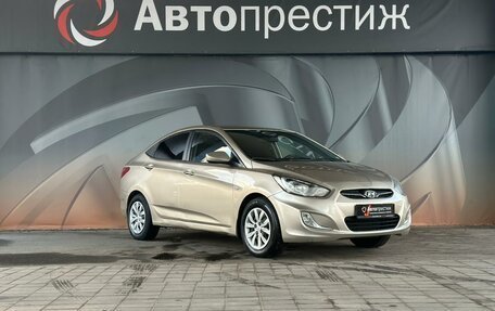 Hyundai Solaris II рестайлинг, 2011 год, 720 000 рублей, 3 фотография
