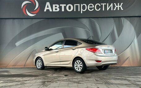 Hyundai Solaris II рестайлинг, 2011 год, 720 000 рублей, 5 фотография