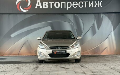 Hyundai Solaris II рестайлинг, 2011 год, 720 000 рублей, 2 фотография