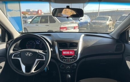 Hyundai Solaris II рестайлинг, 2011 год, 720 000 рублей, 20 фотография