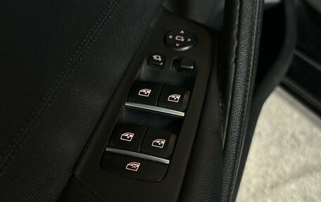 BMW 5 серия, 2019 год, 2 390 000 рублей, 10 фотография