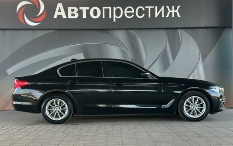 BMW 5 серия, 2019 год, 2 390 000 рублей, 4 фотография
