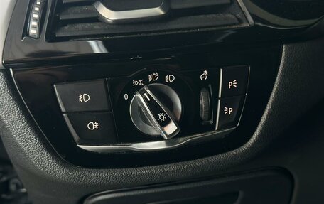 BMW 5 серия, 2019 год, 2 390 000 рублей, 11 фотография