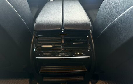 BMW 5 серия, 2019 год, 2 390 000 рублей, 24 фотография