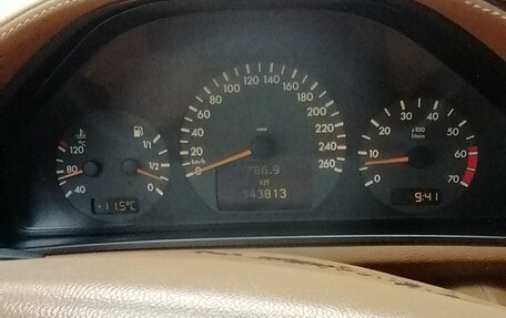 Mercedes-Benz CLK-Класс, 1997 год, 580 000 рублей, 11 фотография