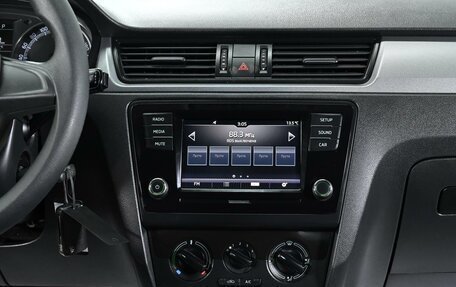 Skoda Rapid I, 2019 год, 999 000 рублей, 8 фотография