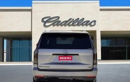 Cadillac Escalade V, 2025 год, 21 743 000 рублей, 3 фотография