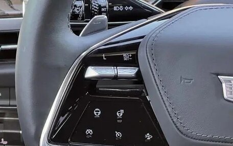 Cadillac Escalade V, 2025 год, 21 743 000 рублей, 11 фотография