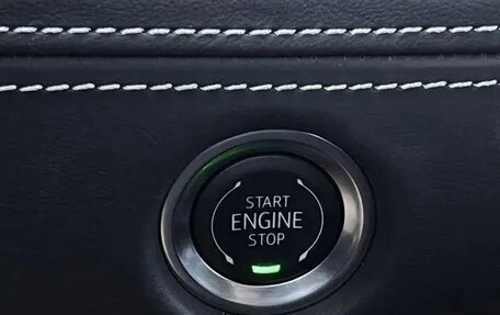 Cadillac Escalade V, 2025 год, 21 743 000 рублей, 18 фотография