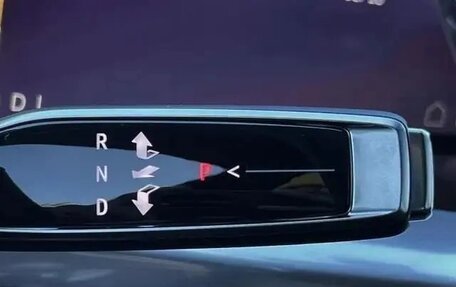 Cadillac Escalade V, 2025 год, 21 743 000 рублей, 17 фотография