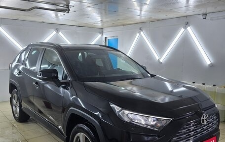 Toyota RAV4, 2020 год, 2 899 000 рублей, 1 фотография