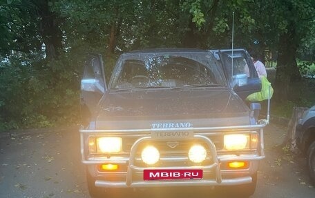 Nissan Terrano II рестайлинг, 1993 год, 800 000 рублей, 7 фотография