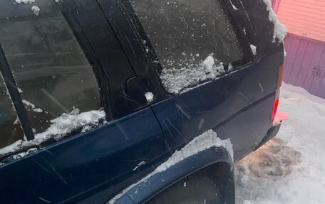 Nissan Terrano II рестайлинг, 1993 год, 800 000 рублей, 20 фотография