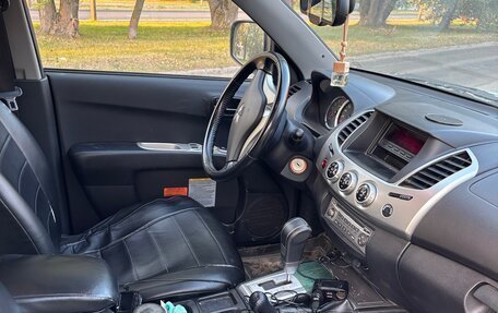 Mitsubishi L200 IV рестайлинг, 2014 год, 1 739 000 рублей, 5 фотография