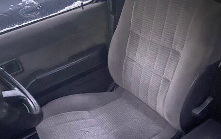 Nissan Terrano II рестайлинг, 1993 год, 800 000 рублей, 29 фотография