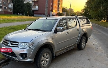 Mitsubishi L200 IV рестайлинг, 2014 год, 1 739 000 рублей, 3 фотография