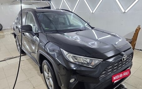 Toyota RAV4, 2020 год, 2 899 000 рублей, 15 фотография