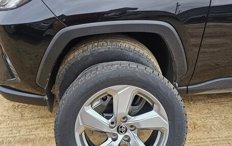 Toyota RAV4, 2020 год, 2 899 000 рублей, 21 фотография