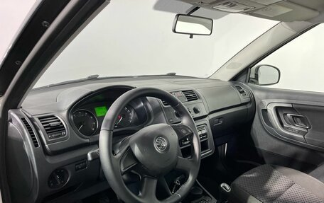 Skoda Fabia II, 2013 год, 600 000 рублей, 8 фотография