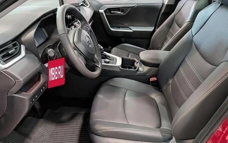 Toyota RAV4, 2025 год, 7 400 000 рублей, 8 фотография