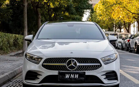 Mercedes-Benz A-Класс, 2021 год, 2 345 000 рублей, 2 фотография