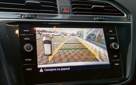 Volkswagen Tiguan II, 2019 год, 2 055 000 рублей, 14 фотография