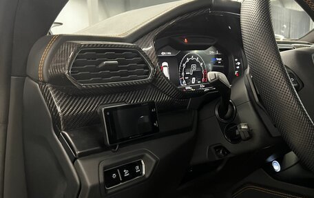 Lamborghini Urus I, 2022 год, 29 990 000 рублей, 11 фотография