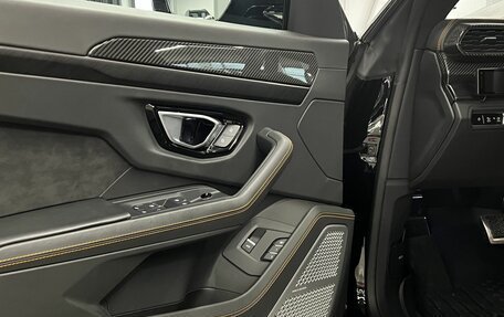 Lamborghini Urus I, 2022 год, 29 990 000 рублей, 15 фотография