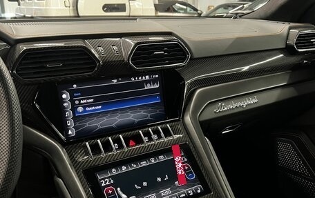 Lamborghini Urus I, 2022 год, 29 990 000 рублей, 17 фотография