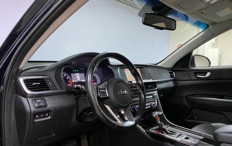 KIA Optima IV, 2019 год, 2 219 000 рублей, 16 фотография